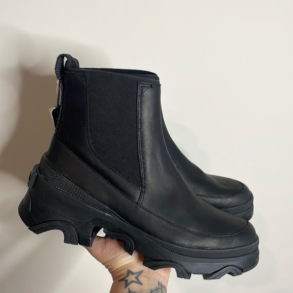 Sorel Shoes - Sorel | Black Brex Chelsea Boots Size 10.5 NWT